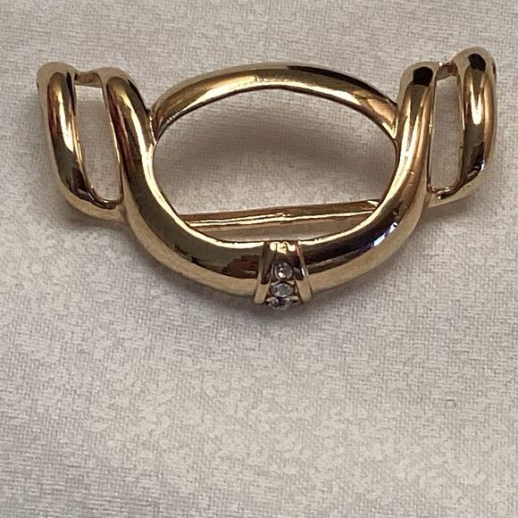 Set of Two Pendants - Praying Hands and Open Circle - Picture 5 of 5